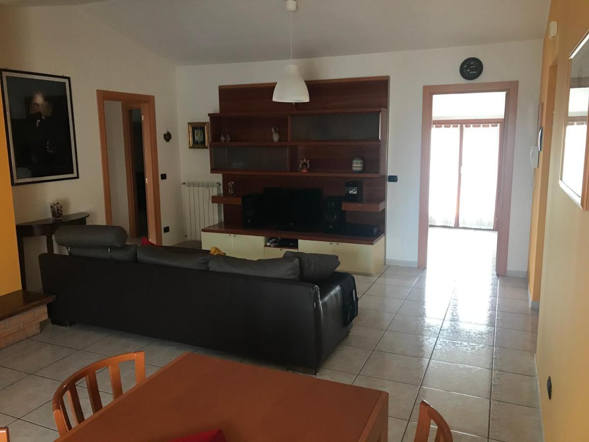 Residenza D'Agnese Apartment Montesilvano Bagian luar foto